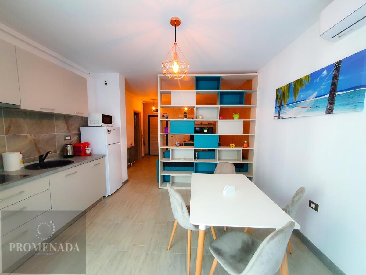 Sunrise Aparthotel Pool & Spa Mamaia Nord Navodari Exterior photo